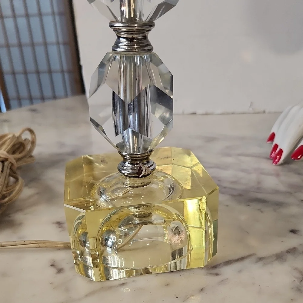 Regency Faceted Cut Crystal Boudoir Lamp